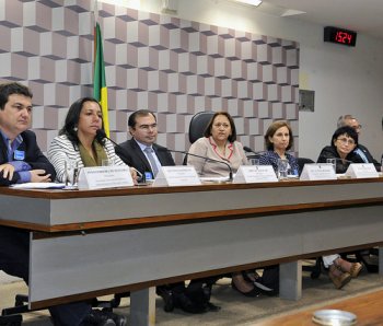 Audiência Pública Senado - SNE - 22/10/2015